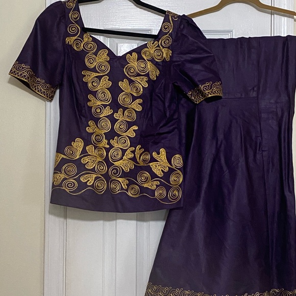 Two piece skirt set - Picture 2 of 2